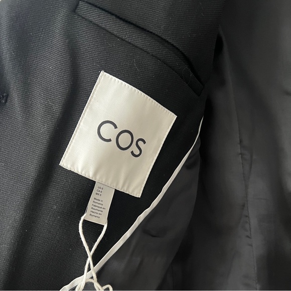 COS Slim-Fit Waisted Wool-Blend Blazer - Picture 6 of 7